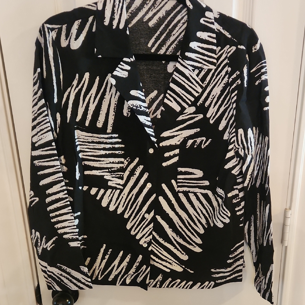 90s style Black and White Abstract Pattern Blouse, Sz S